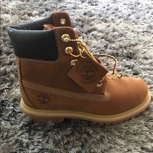 Women’s 6” Timberlands